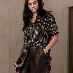 BANANA REPUBLIC SATIN OVERSIZED SHIRT